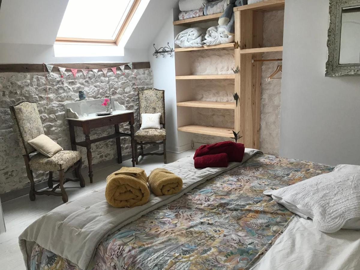 Savigny-le-Vieux Le Jardin Des Fees Bed & Breakfast エクステリア 写真
