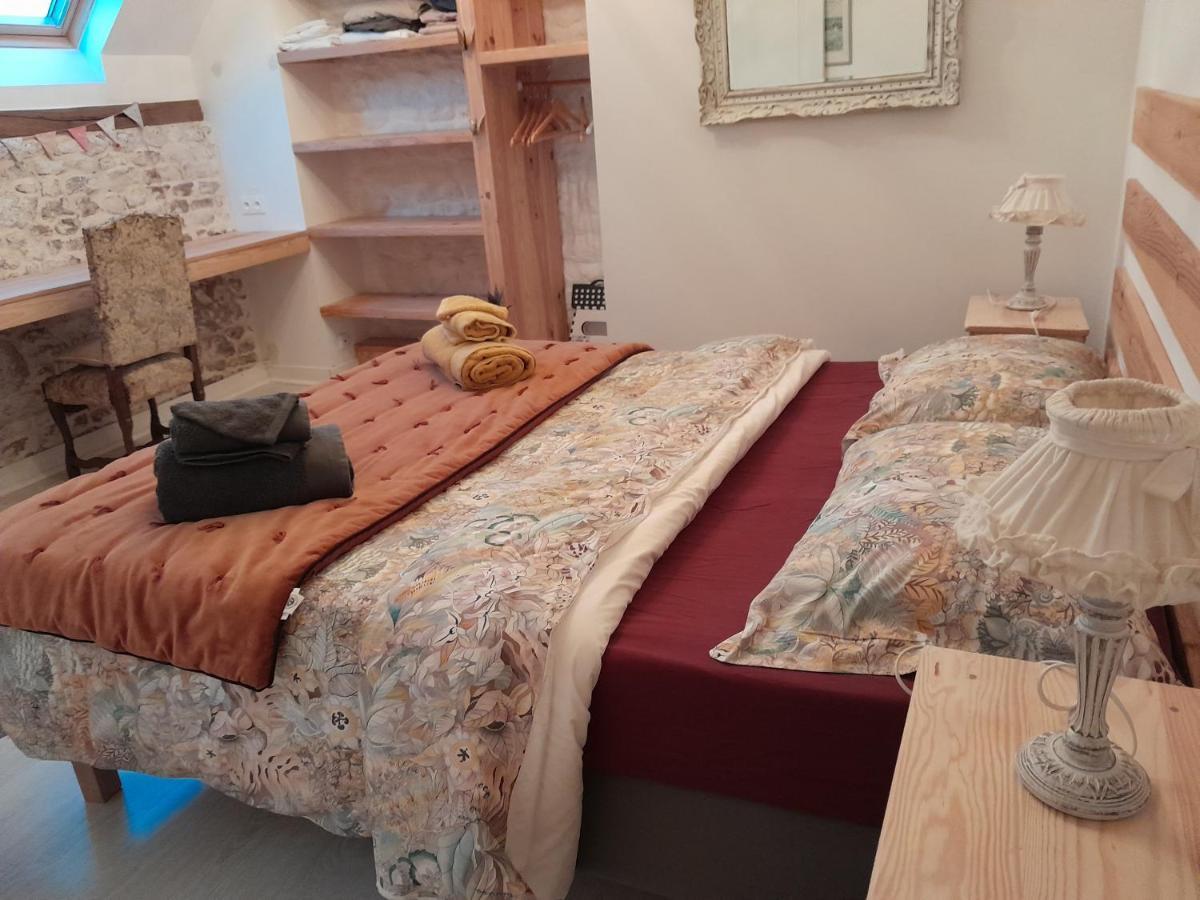 Savigny-le-Vieux Le Jardin Des Fees Bed & Breakfast エクステリア 写真